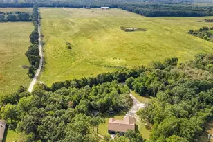 2899 Old Hwy 66, Bourbon, MO 65441 - Photo 32