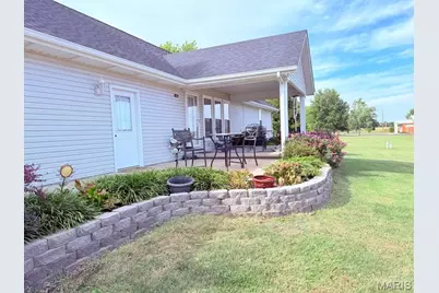 200 N Columbus Street, Montgomery, MO 63361 - Photo 2
