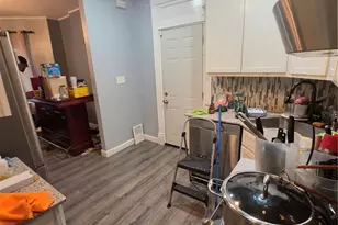 5647 Hiller Pl, Saint Louis, MO 63136 - Photo 8