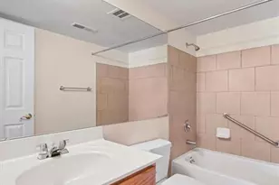 10017 Chardin Way, Saint Louis, MO 63128 - Photo 16