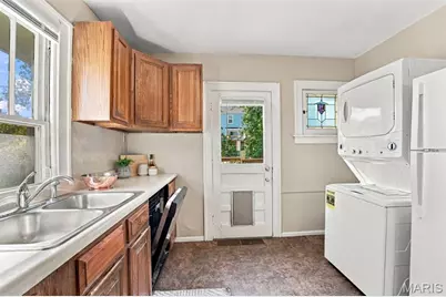 8816 Madge Avenue, Brentwood, MO 63144 - Photo 12