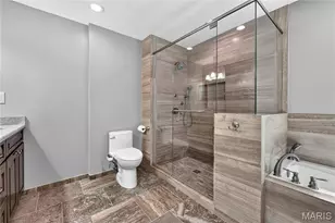12120 Hibler Dr, Creve Coeur, MO 63141 - Photo 36