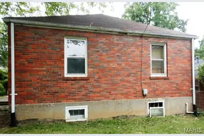 7404 Hillsdale Drive, Saint Louis, MO 63121 - Photo 12