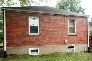 7404 Hillsdale Dr, Saint Louis, MO 63121 - Photo 12