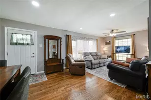 7912 Pembroke Dr, Affton, MO 63123 - Photo 6