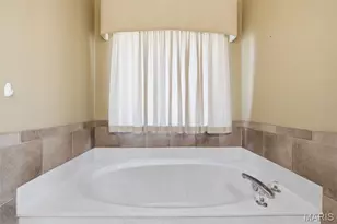 1615 Wainscott Ct, O'Fallon, MO 63366 - Photo 18