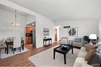 10421 Briarbend Dr. Drive #7, Saint Louis, MO 63146 - Photo 6