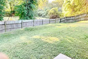 728 N Rock Hill Rd, Rock Hill, MO 63119 - Photo 28
