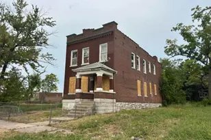 4326 Warne Ave, Saint Louis, MO 63107 - Photo 2