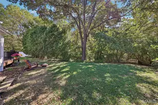 16550 Green Pines Dr, Ballwin, MO 63011 - Photo 30