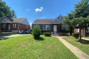 8902 Oneida Ln, Saint Louis, MO 63114 - Photo 2