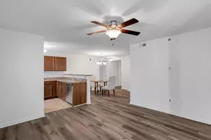 9740 Bexley Station Dr, Affton, MO 63123 - Photo 8