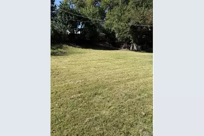 250 W Saint Anthony Lane, Florissant, MO 63031 - Photo 16