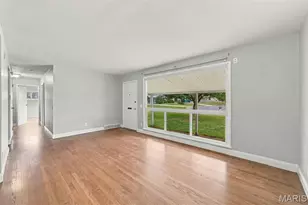 7109 Fernbrook Dr, Saint Louis, MO 63123 - Photo 6