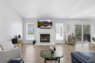 1002 Seasons View Dr, Fenton, MO 63026 - Photo 4