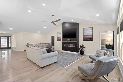 9784 Ridgecrest Drive, Hillsboro, MO 63050 - Photo 6