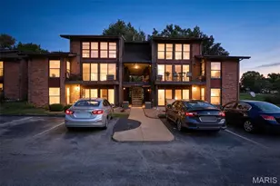 1045 Mersey Bend Dr, Saint Louis, MO 63129 - Photo 1