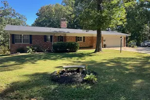 10279 Bust Dr, Potosi, MO 63664 - Photo 2