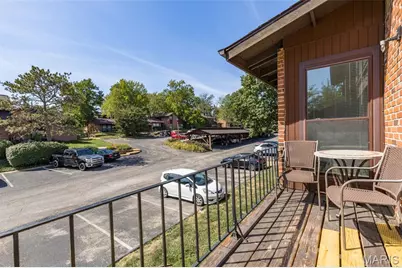 1045 Mersey Bend Drive #E, Saint Louis, MO 63129 - Photo 2