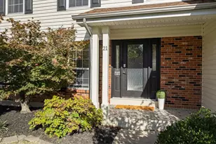 21 Quiet Falls Ct, Unincorporated, MO 63304 - Photo 4