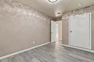 8408 Chalons Ct, Berkeley, MO 63134 - Photo 24