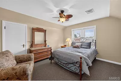 9015 Gravois Road, Affton, MO 63123 - Photo 28