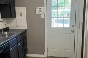 9635 Echo Ln, Overland, MO 63114 - Photo 8