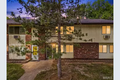 7639 Hazelcrest Drive, Hazelwood, MO 63042 - Photo 1