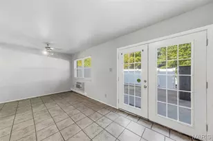 7639 Hazelcrest Dr, Hazelwood, MO 63042 - Photo 12