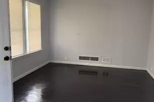 1135 Canaan Ave, Saint Louis, MO 63147 - Photo 2