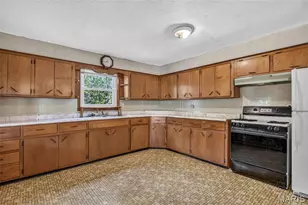 5935 Maple St, Park Hills, MO 63601 - Photo 16