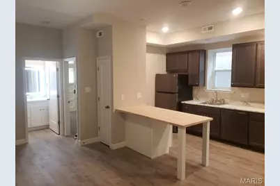 3648 Russell Boulevard, Saint Louis, MO 63110 - Photo 2