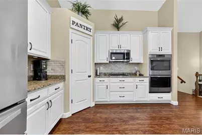 106 Blue Water Drive, Saint Peters, MO 63366 - Photo 8