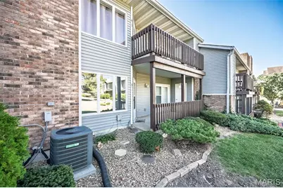 811 King Drive #1C, Saint Charles, MO 63303 - Photo 2