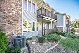 811 King Dr, Saint Charles, MO 63303 - Photo 2