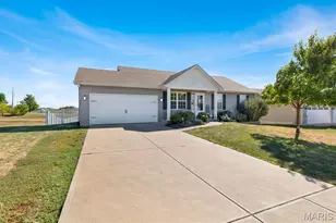 2180 Central Park Dr, Troy, MO 63379 - Photo 2