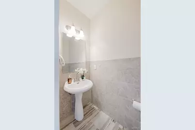 1599 Laurel Bluffs Drive, Saint Louis, MO 63042 - Photo 26