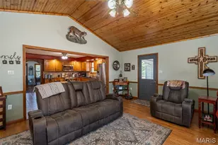 2527 Hwy Jj, Bourbon, MO 65441 - Photo 66