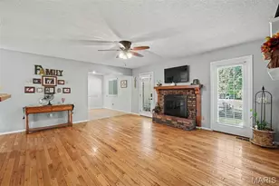 1607 Treetop Dr, Saint Charles, MO 63303 - Photo 12