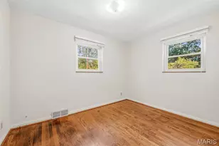 6347 Ashwell Dr, Saint Louis, MO 63123 - Photo 12