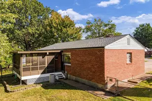6347 Ashwell Dr, Saint Louis, MO 63123 - Photo 36