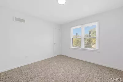 460 Adrian Drive, Saint Louis, MO 63137 - Photo 18