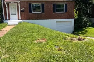1965 Park Ln, Saint Louis, MO 63136 - Photo 1