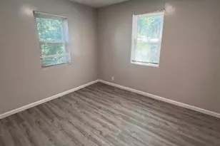 1965 Park Ln, Saint Louis, MO 63136 - Photo 10