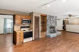 230 N Bernhardt Ave, Gerald, MO 63037 - Photo 8