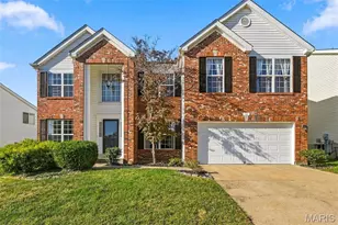 137 Birchwood Trail Dr, Maryland Heights, MO 63043 - Photo 1