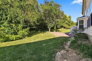 137 Birchwood Trail Dr, Maryland Heights, MO 63043 - Photo 36