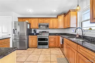 5203 Spg Vly Dr, Farmington, MO 63640 - Photo 10