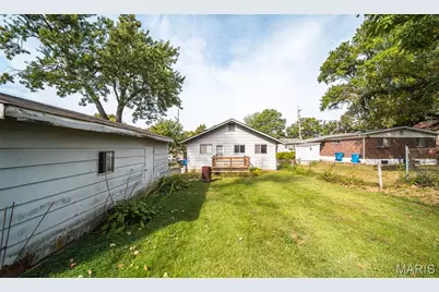 2446 Charlack Avenue, Overland, MO 63114 - Photo 22