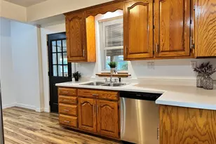 307 E Pear Ave, Robertsville, MO 65066 - Photo 8